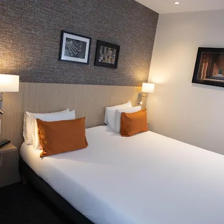 Continental 3* Angers