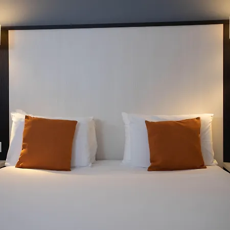 Continental 3* Angers