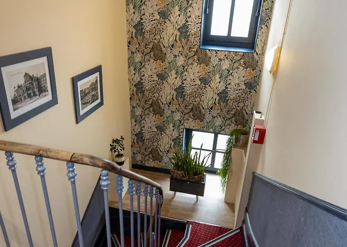 Continental מלון