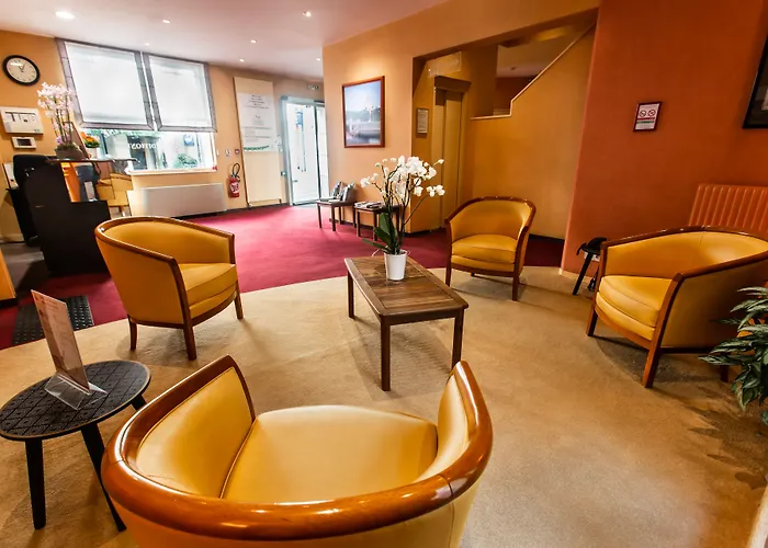 מלון Continental אנז'ה