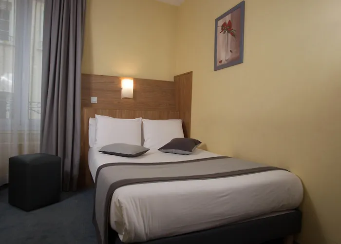 Continental Hotel 3*